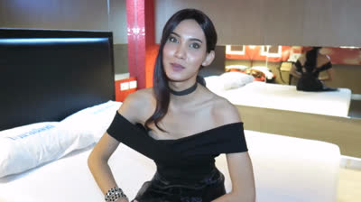 Premium ladyboy manipulates her joystick