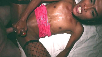 Real Blowjob And Bareback Anal With Ladyboy Jina